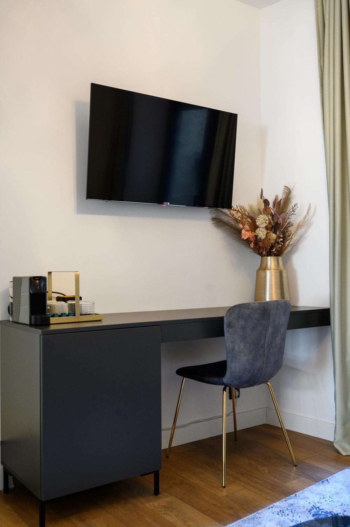 Urban Downtown Luxury Rooms And Suites Belgrado Exterior foto