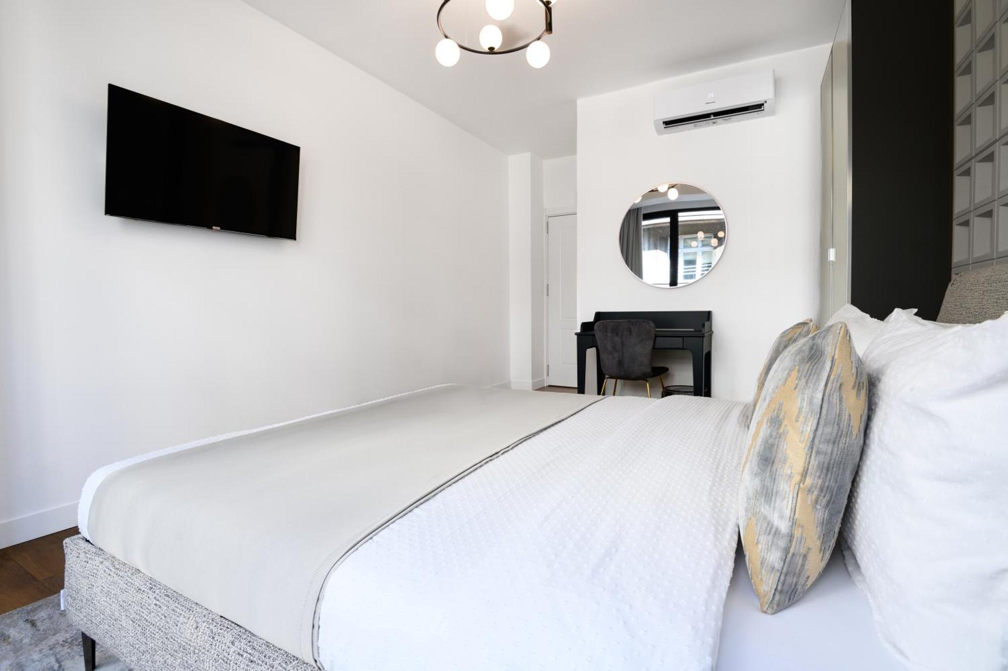 Urban Downtown Luxury Rooms And Suites Belgrado Quarto foto